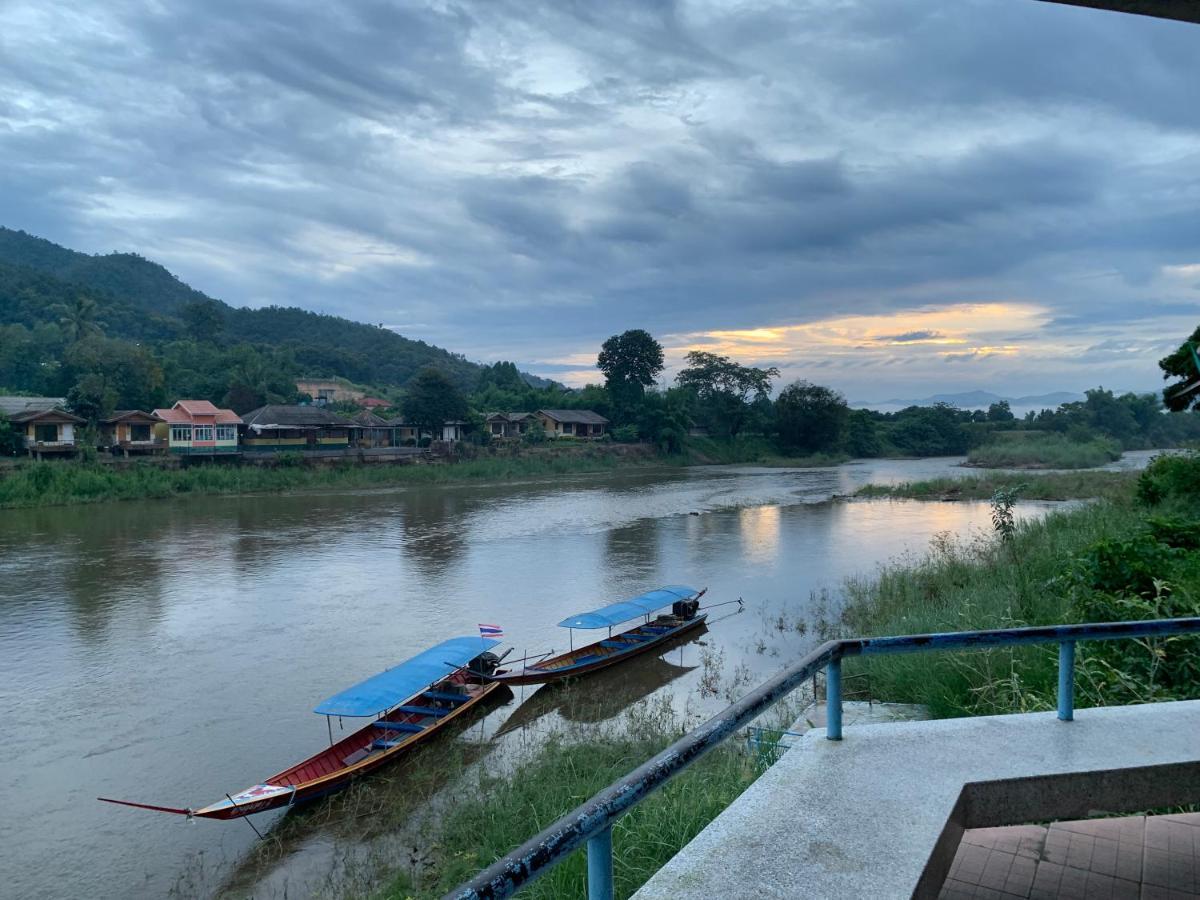Saranya River House สรัญญาริเวอร์เฮาส์ Mae Ai Luaran gambar